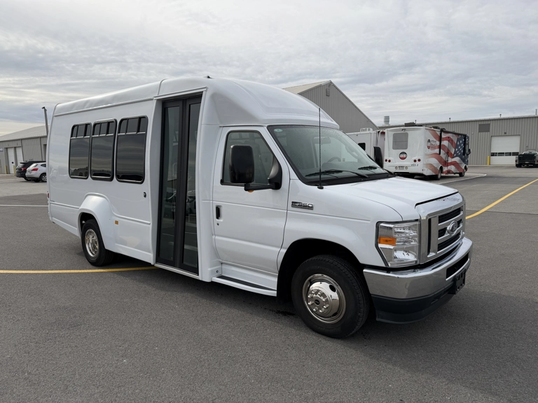 Picture of 2023 Turtle Top E350 Shuttle Bus