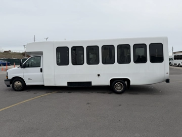 Picture of 2020 Chevrolet Diamond Express 4500 Shuttle Bus