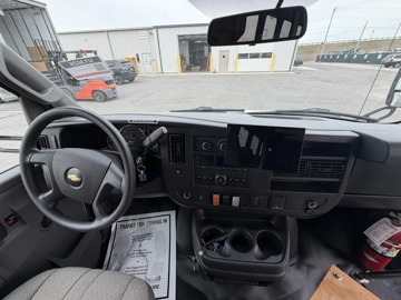 Picture of 2020 Chevrolet Diamond Express 4500 Shuttle Bus