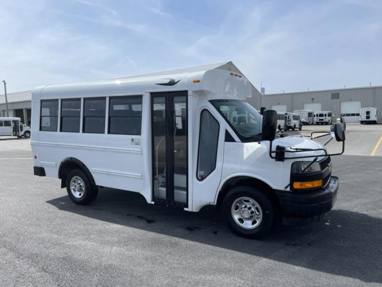 Picture of 2018 Chevrolet Girardin Express 3500 Shuttle Bus
