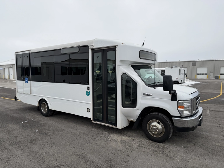 Picture of 2017 Turtle Top E450 ADA Shuttle Bus