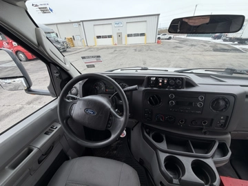 Picture of 2017 Turtle Top E450 ADA Shuttle Bus