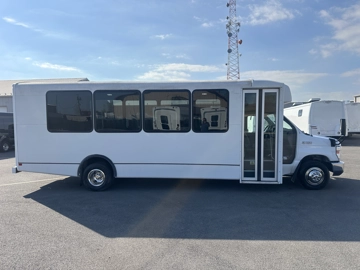 Picture of 2018 Ford Worldtrans E450 Shuttle Bus