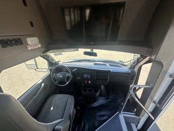 Picture of 2019 Diamond Chevy Express 3500 ADA Shuttle Bus