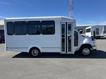 Picture of 2017 Ford Eldorado E350 Shuttle Bus