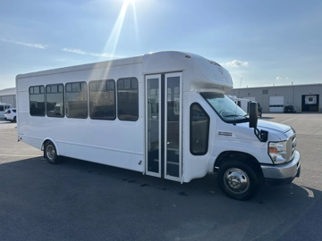 Picture of 2017 Starcraft E450 Shuttle Bus