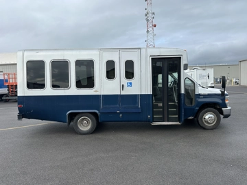 Picture of 2018 Ford Diamond E350 ADA Shuttle Bus