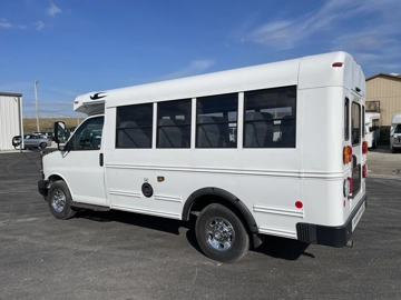 Picture of 2019 Chevrolet Girardin Express 3500 Shuttle Bus