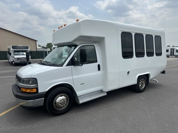 Picture of 2020 Diamond Chevy Express 3500 Shuttle Bus