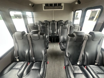 Picture of 2020 Diamond Chevy Express 3500 Shuttle Bus