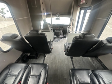 Picture of 2020 Diamond Chevy Express 3500 Shuttle Bus