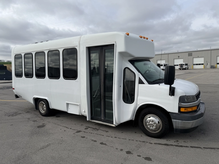 Picture of 2019 Chevrolet Diamond Express 3500 Shuttle Bus