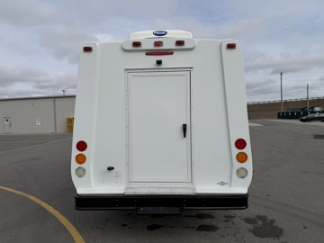 Picture of 2019 Chevrolet Diamond Express 3500 Shuttle Bus