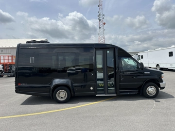Picture of 2018 Turtle Top E350 Shuttle Bus