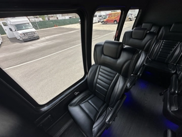 Picture of 2018 Turtle Top E350 Shuttle Bus