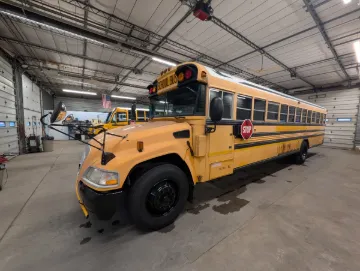 2011 Blue Bird Vision 72 Passenger