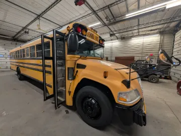 2011 Blue Bird Vision 72 Passenger