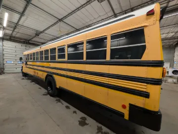 2011 Blue Bird Vision 72 Passenger