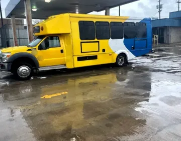 Picture of 2014 Ford F550 Shuttle Bus