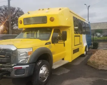 Picture of 2014 Ford F550 Shuttle Bus