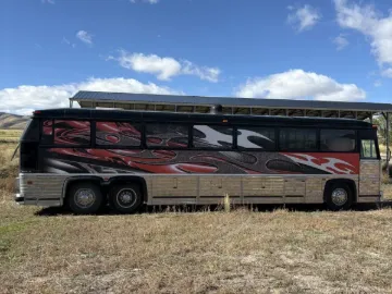 Picture of 1992 MCI M12 Motor Coach