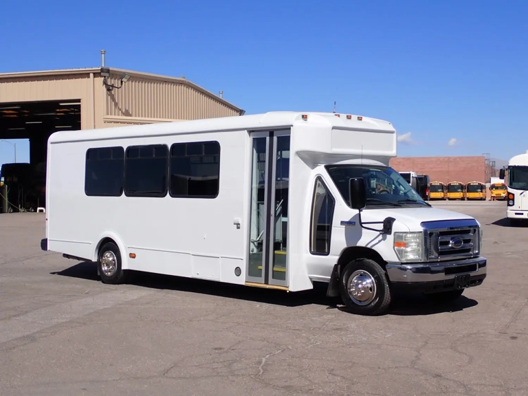 Picture of 2011 Glaval Bus Universal Shuttle Bus