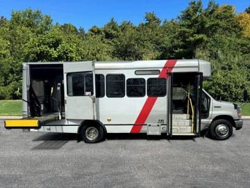 Picture of 2018 Ford E-450 Wheelchair Shuttle Bus