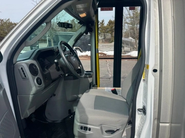 Picture of 2018 Ford E-450 Wheelchair Shuttle Bus