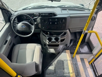 Picture of 2018 Ford E-450 Wheelchair Shuttle Bus