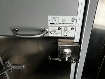 Picture of 2006 MCI D4500 Coach Bus