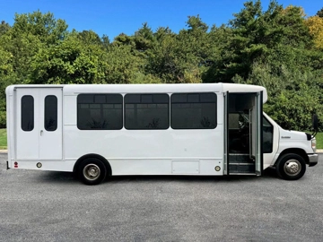 Picture of 2015 Ford E-450 Wheelchair Accessible Shuttle Bus