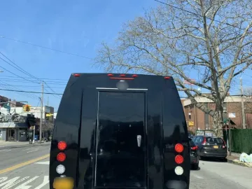 Picture of 2011 Ford E450 Super Duty Shuttle Bus
