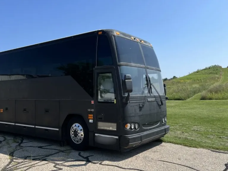 Picture of 1999 Prevost H3-45 Coach Bus