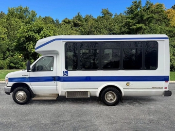 Picture of 2014 Ford E350 Non-CDL Wheelchair Shuttle Bus