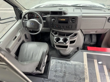 Picture of 2016 Ford E-350 Cutaway Non-Cdl Wheelchair Shuttle Bus