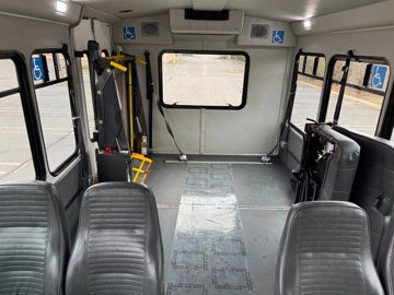 Picture of 2016 Ford E-350 Cutaway Non-Cdl Wheelchair Shuttle Bus