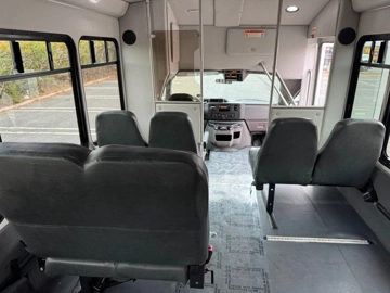 Picture of 2016 Ford E-350 Cutaway Non-Cdl Wheelchair Shuttle Bus