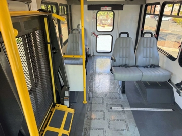 Picture of 2013 Ford E-350 Cutaway Shuttle Bus