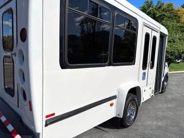 Picture of 2013 Ford E-350 Cutaway Shuttle Bus