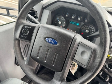 Picture of 2015 Ford F-550 Cutaway Shuttle Bus