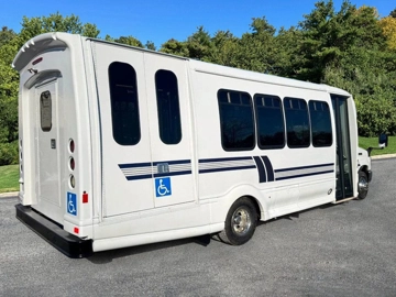 Picture of 2017 Ford E-450 Cutaway Turtletop Non-CDL Wheelchair Bus