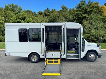 Picture of 2022 Ford E-350 Cutaway Wheelchair Shuttle Bus