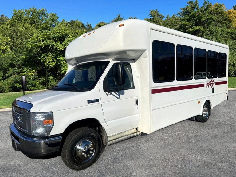 Picture of 2017 Ford E-450 Non-Cdl Wheelchair Shuttle Bus