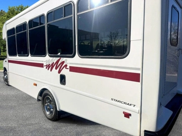 Picture of 2017 Ford E-450 Non-Cdl Wheelchair Shuttle Bus