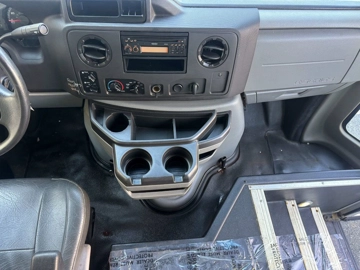 Picture of 2017 Ford E-450 Non-Cdl Wheelchair Shuttle Bus