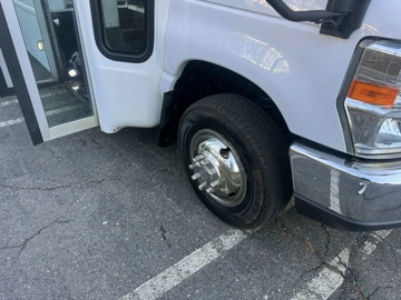 Picture of 2017 Ford E-450 Non-Cdl Wheelchair Shuttle Bus