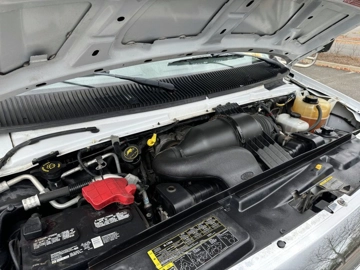 Picture of 2016 Ford E-350 Cutaway Non-Cdl Shuttle Bus