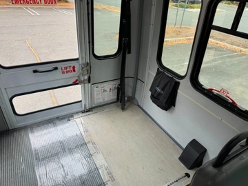Picture of 2016 Ford E-350 Cutaway Non-Cdl Shuttle Bus