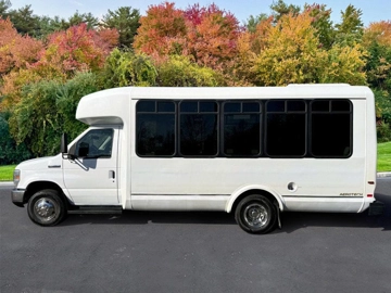 Picture of 2016 Ford E-450 Eldorado Non-CDL Shuttle Bus