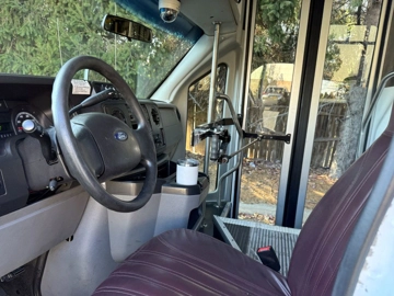Picture of 2016 Ford E-450 Eldorado Non-CDL Shuttle Bus